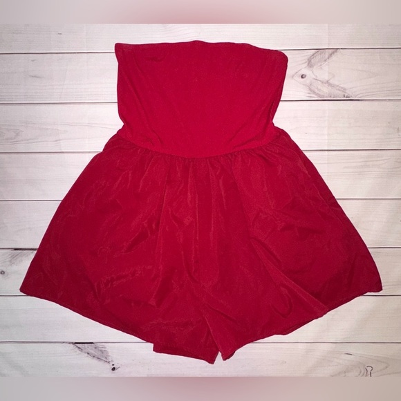 Shein Red Tube Top Backless Romper - Size Medium Lightweight Summer Vacation - Picture 3 of 8
